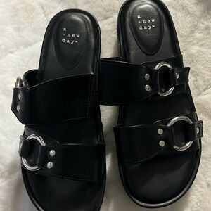 Platform sandals